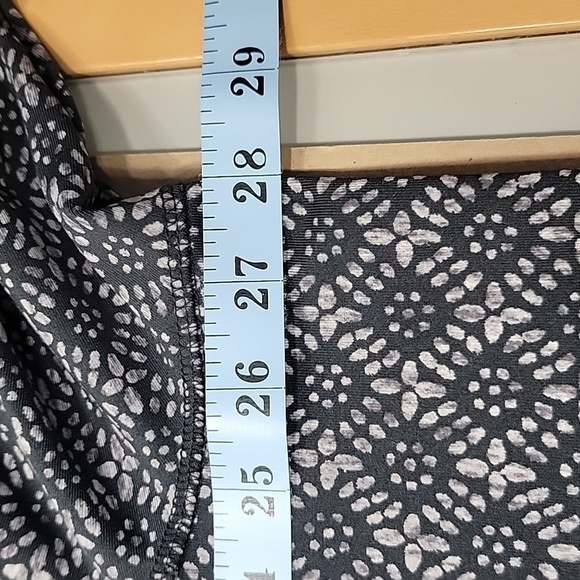 Coldwater Creek, Size Unknown Black Gray Patterned Athletic Jacket, Front Zipper - Picture 6 of 10